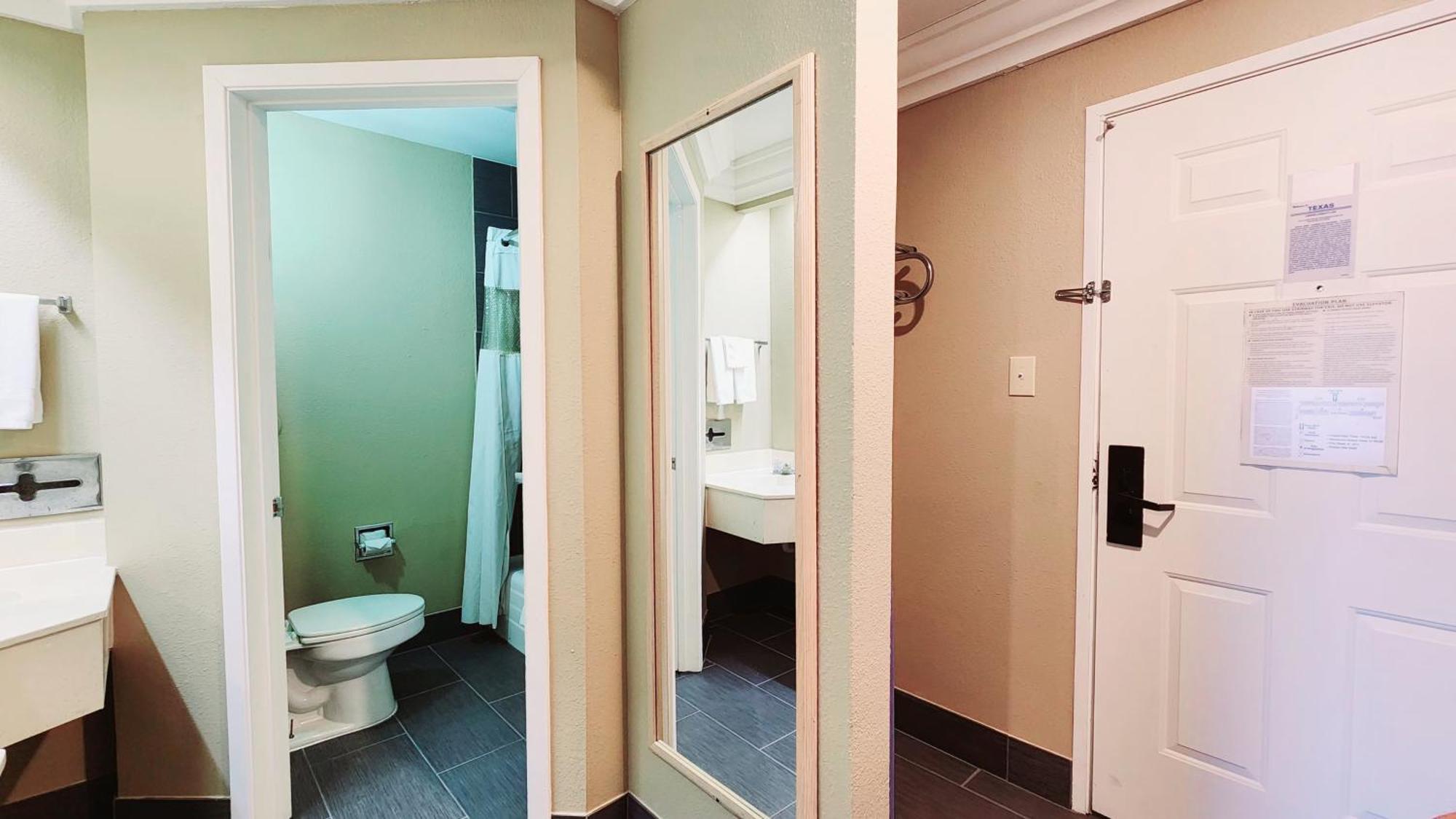 Super 8 By Wyndham Temple I-35 Hotel Luaran gambar
